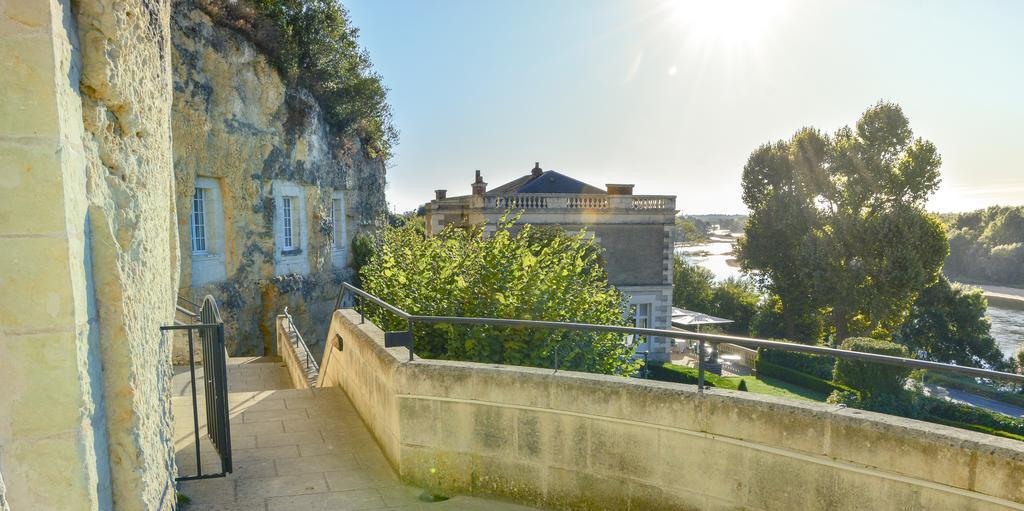 Hotel Les Hautes Roches Rochecorbon Exterior foto